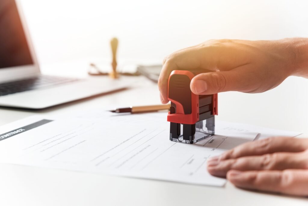 Grundbuch beim Immobilienkauf: Das sollten Käufer und Eigentümer wissen